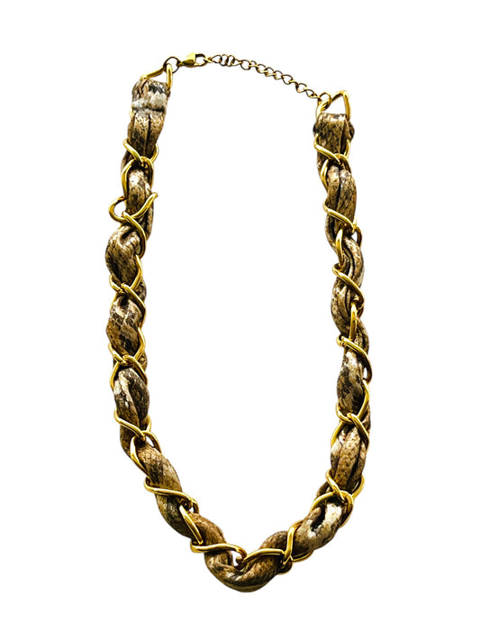 Collar Fierza